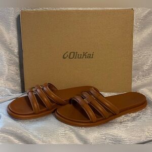 OluKai Tiare Leather Slide Sandals | Fox Brown | Women’s 8 | New with Box
